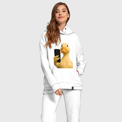 Женский костюм оверсайз Утка делает селфи, цвет: белый — фото 2