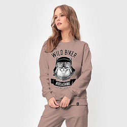 Костюм хлопковый женский Дикий байкер манул, цвет: пыльно-розовый — фото 2