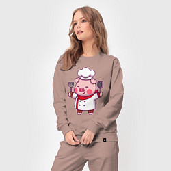 Костюм хлопковый женский Поросёнок повар, цвет: пыльно-розовый — фото 2