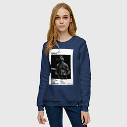 Свитшот хлопковый женский Илия Топурия постер, цвет: тёмно-синий — фото 2