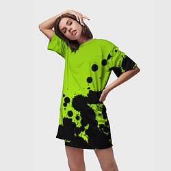 Футболка женская длинная Чёрные кляксы на зелёном фоне, цвет: 3D-принт — фото 2