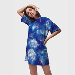 Футболка женская длинная Летающие одуванчики - акварельный фон, цвет: 3D-принт — фото 2