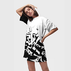 Футболка женская длинная Doom black crow logo, цвет: 3D-принт — фото 2