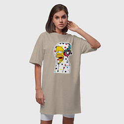 Футболка женская-платье Гомер Симпсон в звёздном балахоне и в наушниках, цвет: миндальный — фото 2