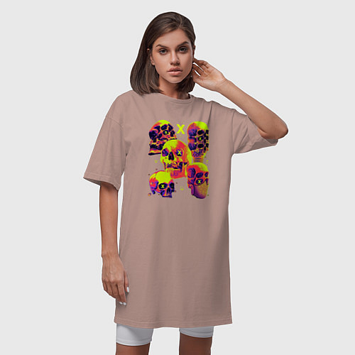 Женская футболка-платье Тусовка черепов / Пыльно-розовый – фото 3