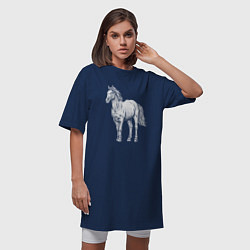 Футболка женская-платье Белая лошадь стоит, цвет: тёмно-синий — фото 2