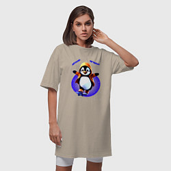 Футболка женская-платье Пингвин на скейте, цвет: миндальный — фото 2