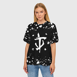 Футболка оверсайз женская Doom брызги белых красок, цвет: 3D-принт — фото 2