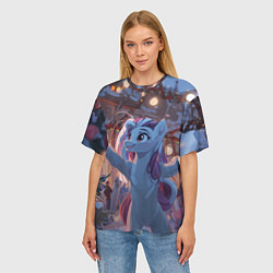 Футболка оверсайз женская Лошадка наслаждается новым годом, цвет: 3D-принт — фото 2