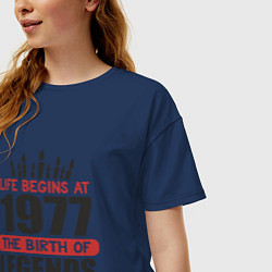 Футболка оверсайз женская 1977 - рождение легенды, цвет: тёмно-синий — фото 2