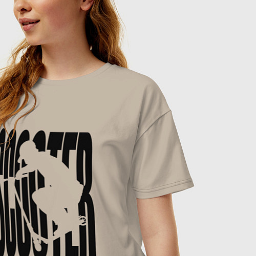 Женская футболка оверсайз Самокатер на стиле / Миндальный – фото 3