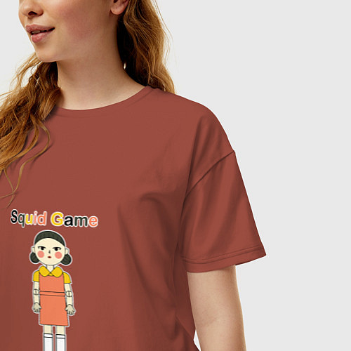 Женская футболка оверсайз Squid Game - Doll / Кирпичный – фото 3