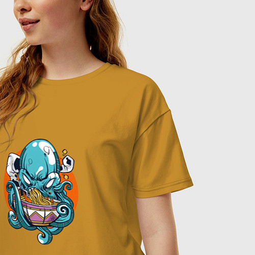 Женская футболка оверсайз Octopus Eating Ramen / Горчичный – фото 3