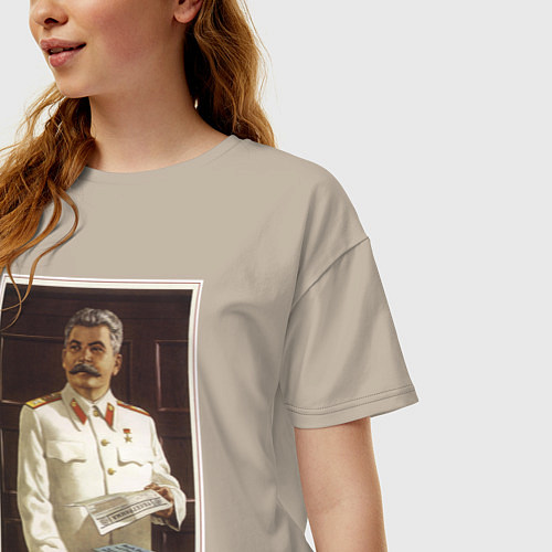 Женская футболка оверсайз Сталин оптимист / Миндальный – фото 3