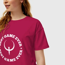 Футболка оверсайз женская Символ Quake и круглая надпись Best Game Ever, цвет: маджента — фото 2