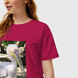 Футболка оверсайз женская Пеликан в природе, цвет: маджента — фото 2