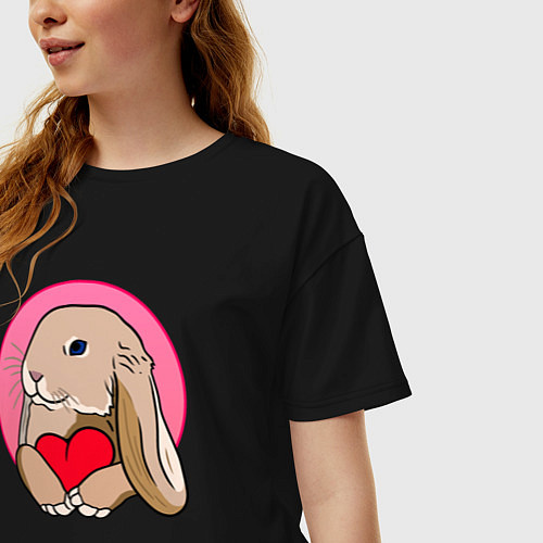 Женская футболка оверсайз Кролик с красным сердечком / Черный – фото 3