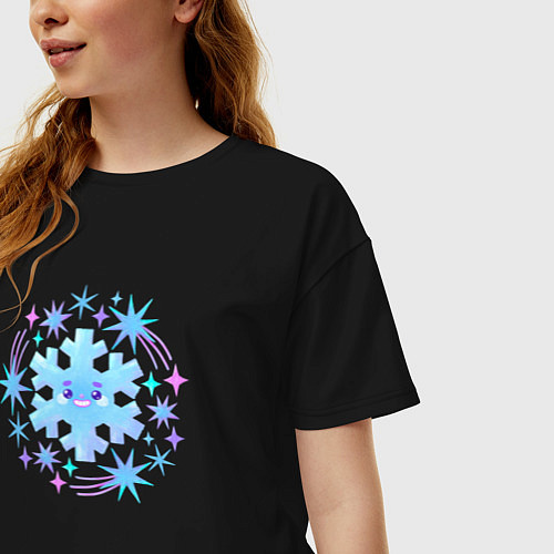 Женская футболка оверсайз Смешная снежинка с разноцветными звездами / Черный – фото 3