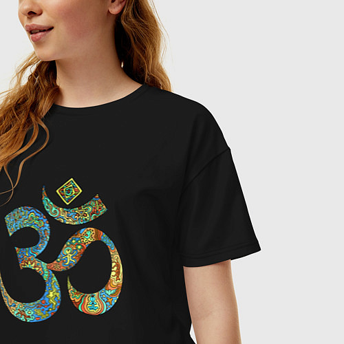 Женская футболка оверсайз Ом детальный / Черный – фото 3