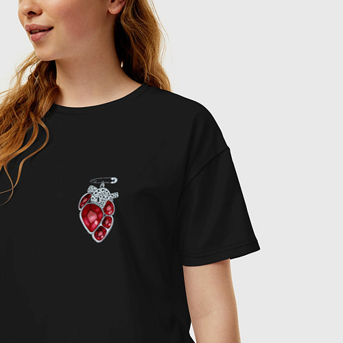 Женская футболка оверсайз Рисованная брошь-сердце / Черный – фото 3