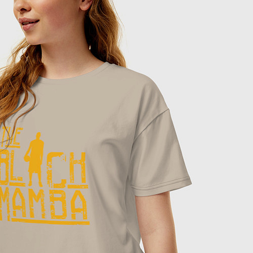 Женская футболка оверсайз The black mamba / Миндальный – фото 3