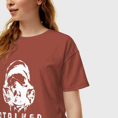 Женская футболка оверсайз STALKER gas mask / Кирпичный – фото 3