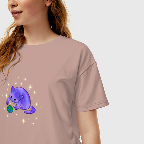 Женская футболка оверсайз Кот - вселенная / Пыльно-розовый – фото 3