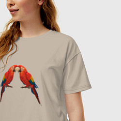 Футболка оверсайз женская Пара красных попугаев, цвет: миндальный — фото 2