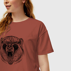 Футболка оверсайз женская Медведь в кепке и очках, цвет: кирпичный — фото 2