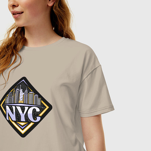 Женская футболка оверсайз NYC / Миндальный – фото 3