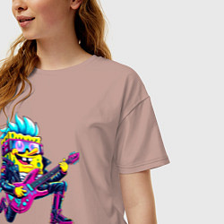 Футболка оверсайз женская Губка Боб - рок гитарист - нейросеть, цвет: пыльно-розовый — фото 2