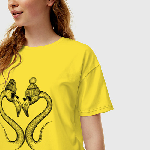 Женская футболка оверсайз Стильный фламинго сердечком / Желтый – фото 3