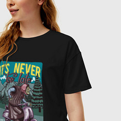 Футболка оверсайз женская Бабушка на скутере - road trip, цвет: черный — фото 2