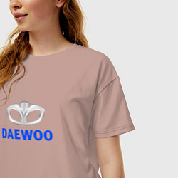 Футболка оверсайз женская Daewoo sport auto logo, цвет: пыльно-розовый — фото 2