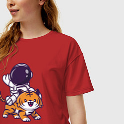 Футболка оверсайз женская Космонавт и тигр, цвет: красный — фото 2