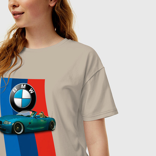 Женская футболка оверсайз Родстер BMW Z4 / Миндальный – фото 3