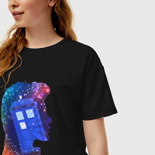 Женская футболка оверсайз Tardis and doctor / Черный – фото 3
