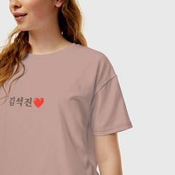 Футболка оверсайз женская BTS Kim Seok-jin иероглифами, цвет: пыльно-розовый — фото 2
