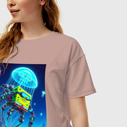Футболка оверсайз женская Краб Губка Боб в мегаполисе - киберпанк, цвет: пыльно-розовый — фото 2