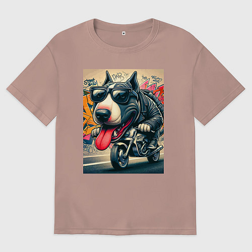 Женская футболка оверсайз Бультерьер управляет мотоциклом - граффити / Пыльно-розовый – фото 1