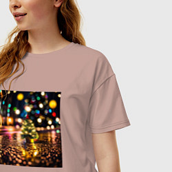 Футболка оверсайз женская Новогодняя маленькая ёлочка, цвет: пыльно-розовый — фото 2