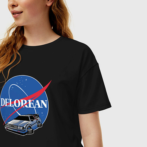 Женская футболка оверсайз Space delorean / Черный – фото 3