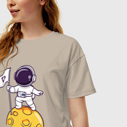 Футболка оверсайз женская Астронавт прибыл на луну, цвет: миндальный — фото 2