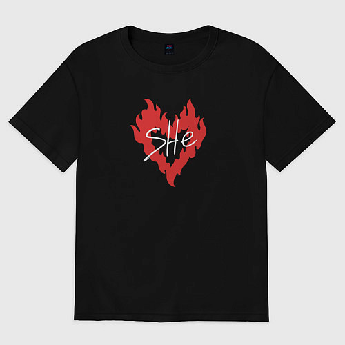 Женская футболка оверсайз She is fire - горящее женское сердце / Черный – фото 1