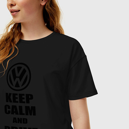 Женская футболка оверсайз Keep Calm & Drive VW / Черный – фото 3