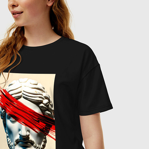 Женская футболка оверсайз Штрих на античной статуе / Черный – фото 3