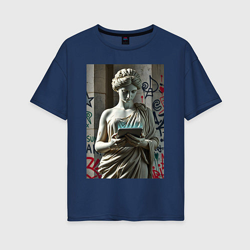 Женская футболка оверсайз Стрит арт и античность / Тёмно-синий – фото 1