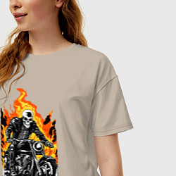 Футболка оверсайз женская Призрачный гонщик в огне, цвет: миндальный — фото 2
