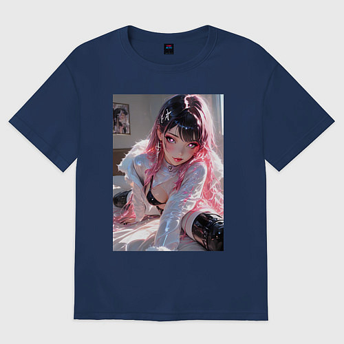 Женская футболка оверсайз Девушка в откровенном наряде на кровати / Тёмно-синий – фото 1