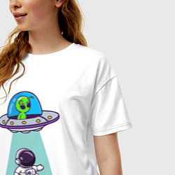 Футболка оверсайз женская Похищение космонавта, цвет: белый — фото 2